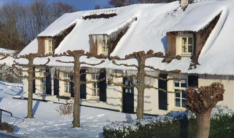 ユースホステル Gezinskamer Van Waard Van Kekerdom