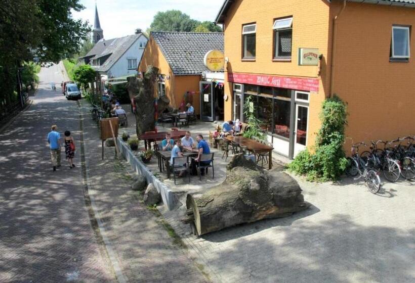 ユースホステル Gezinskamer Van Waard Van Kekerdom