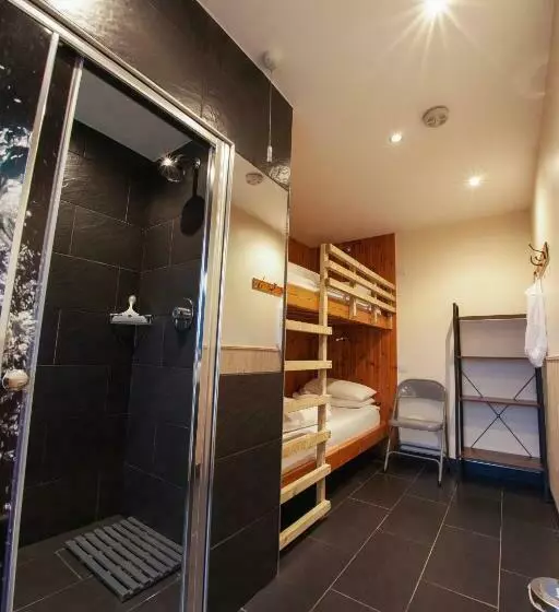 Retkeilymaja Highland Basecamp