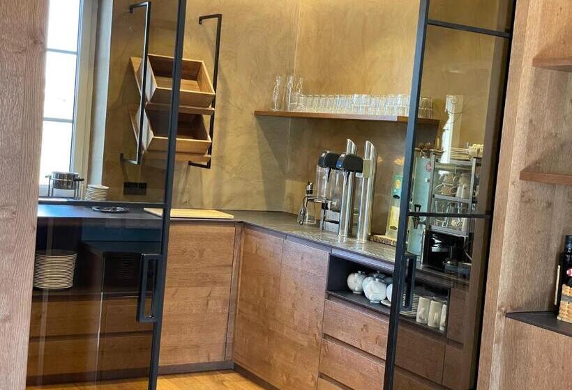 Общежитие Weingut Essgut Schlafgut Sabathihof Dillinger