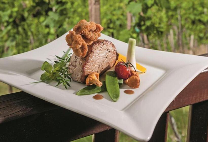 Общежитие Weingut Essgut Schlafgut Sabathihof Dillinger