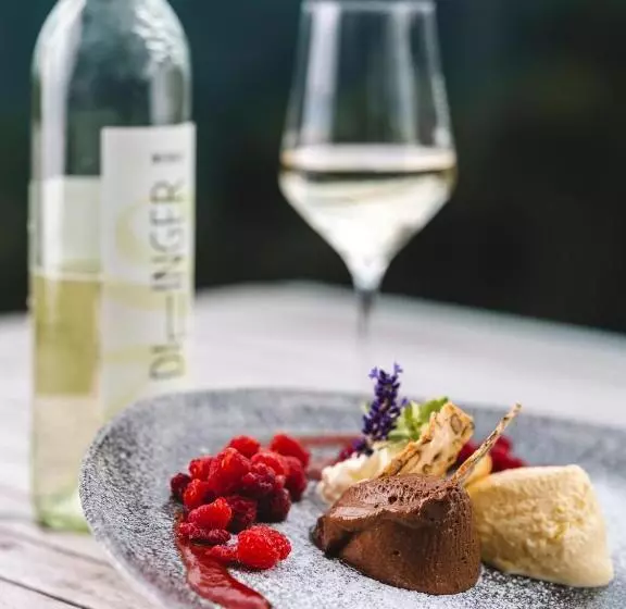 Retkeilymaja Weingut Essgut Schlafgut Sabathihof Dillinger