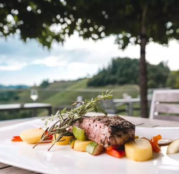 Retkeilymaja Weingut Essgut Schlafgut Sabathihof Dillinger