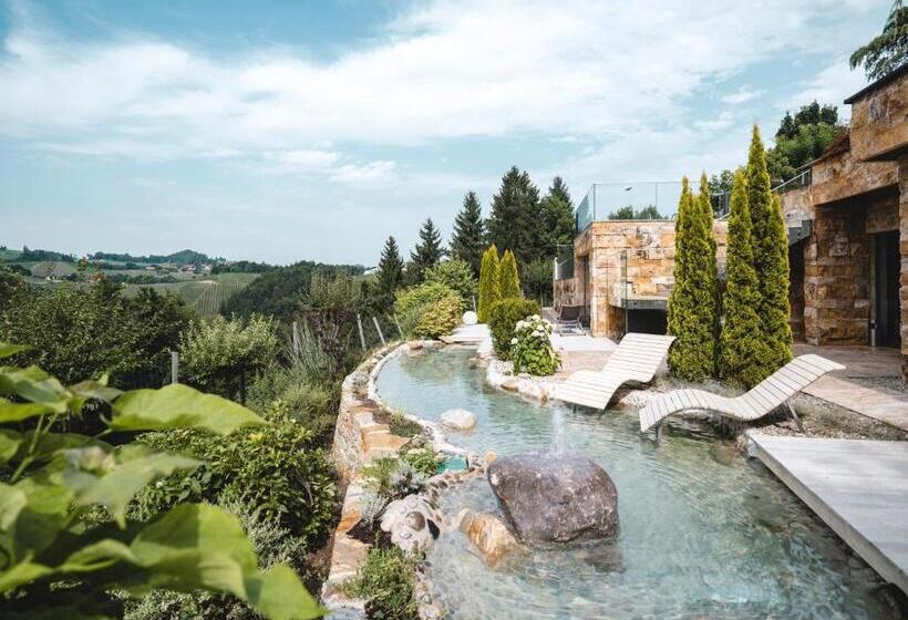 Общежитие Weingut Essgut Schlafgut Sabathihof Dillinger