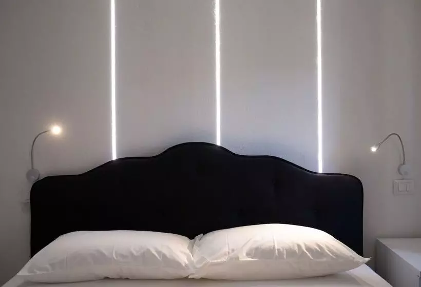 Aamiaismajoitus (B&B) Black & White