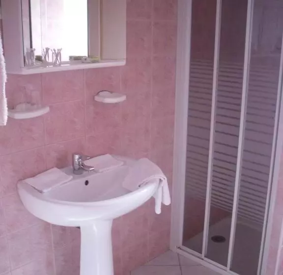 Aamiaismajoitus (B&B) Domaine De La Pendule