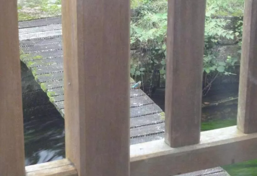 ベッドアンドブレックファースト Le Moulin De Cors