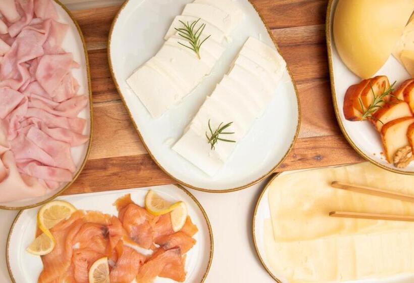 هتل Casa Noronha Lima Historic Stay