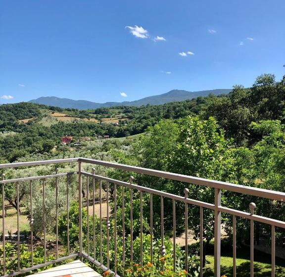 בית מלון כפרי Il Casolare Degli Alburni