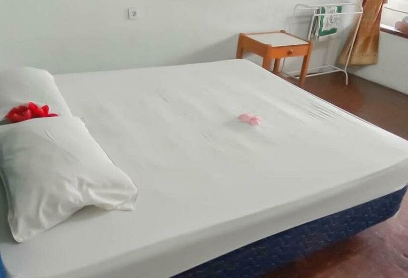 בית מלון כפרי Linggarjati Near Natural Park Twa Linggarjati