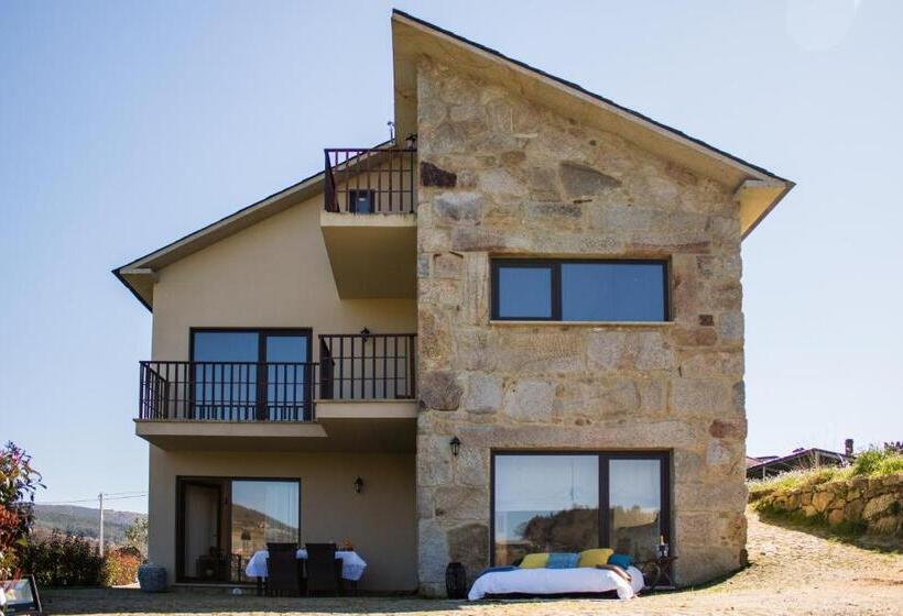 هتل Quinta De Alvarenga