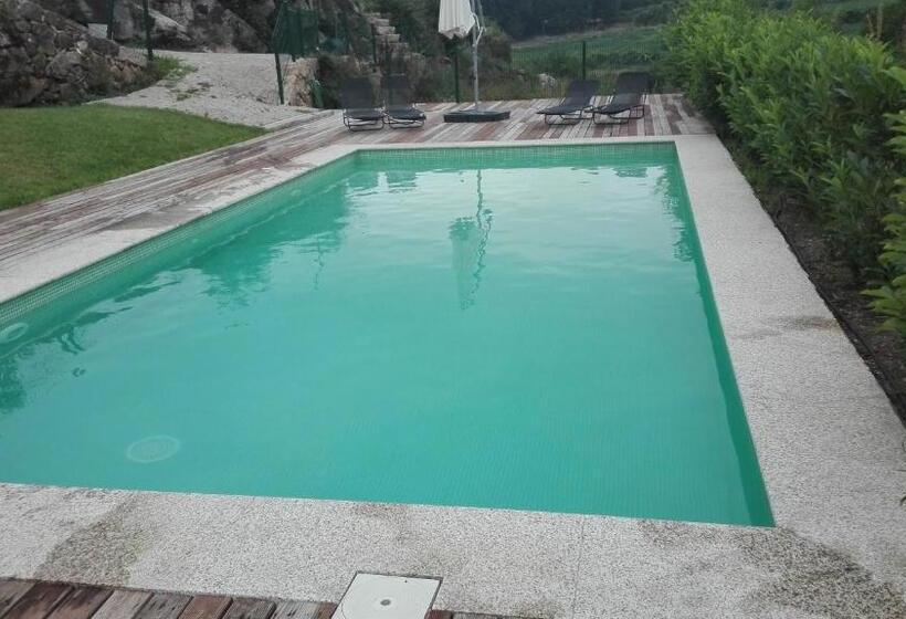 هتل Quinta De Alvarenga