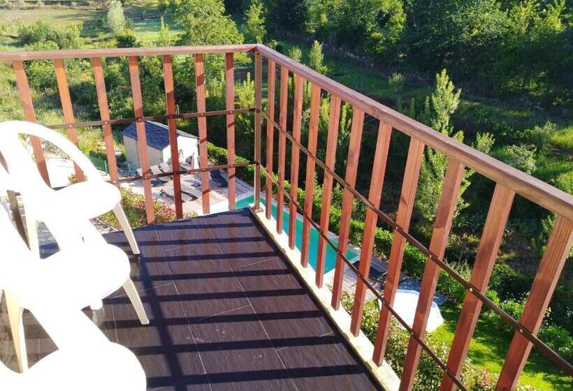 هتل Quinta De Alvarenga