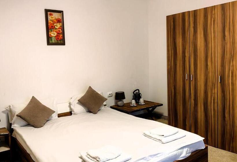 호텔 Voinescu House   Natural Living & Eating