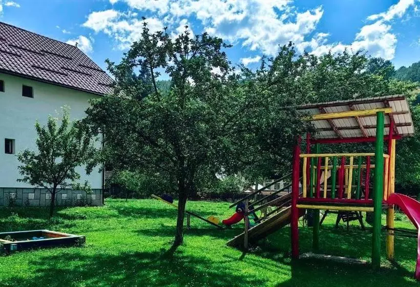 ホテル Voinescu House   Natural Living & Eating