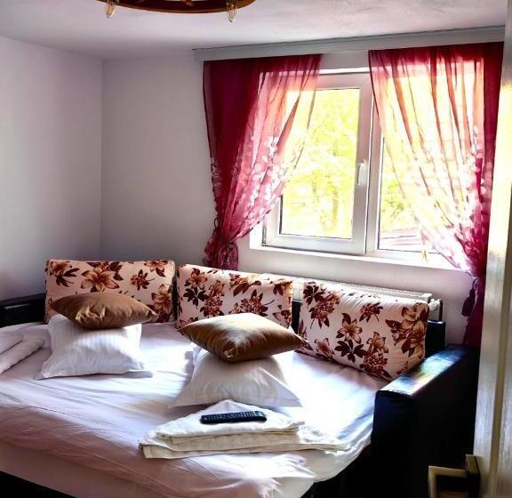 호텔 Voinescu House   Natural Living & Eating