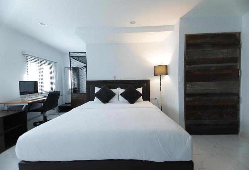 هتل Wire Bangkok Prakhanong