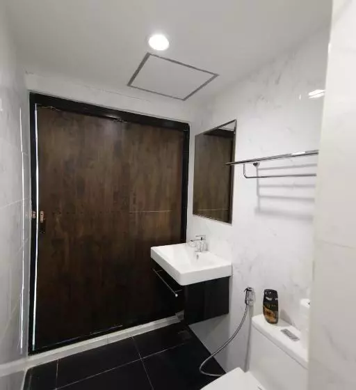 هتل Wire Bangkok Prakhanong