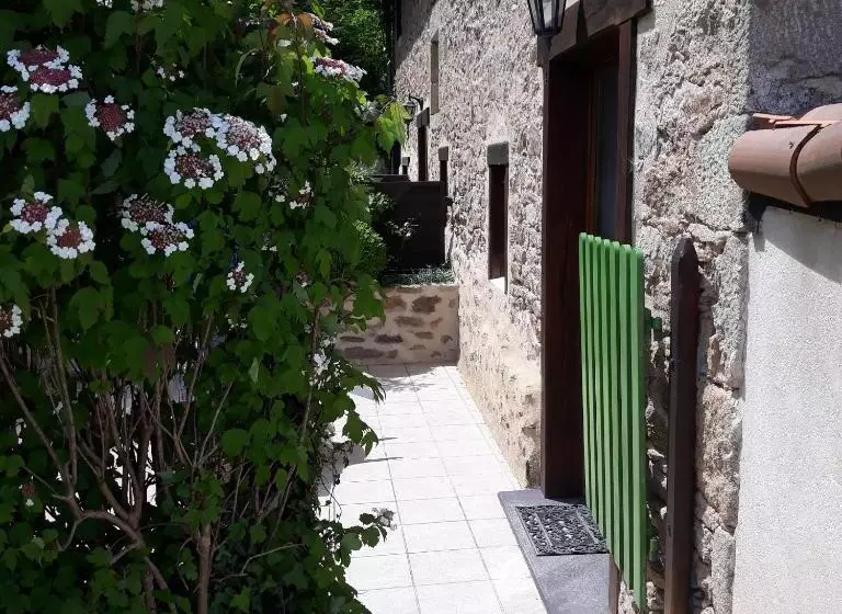 Majatalo Domaine De La Ribiere