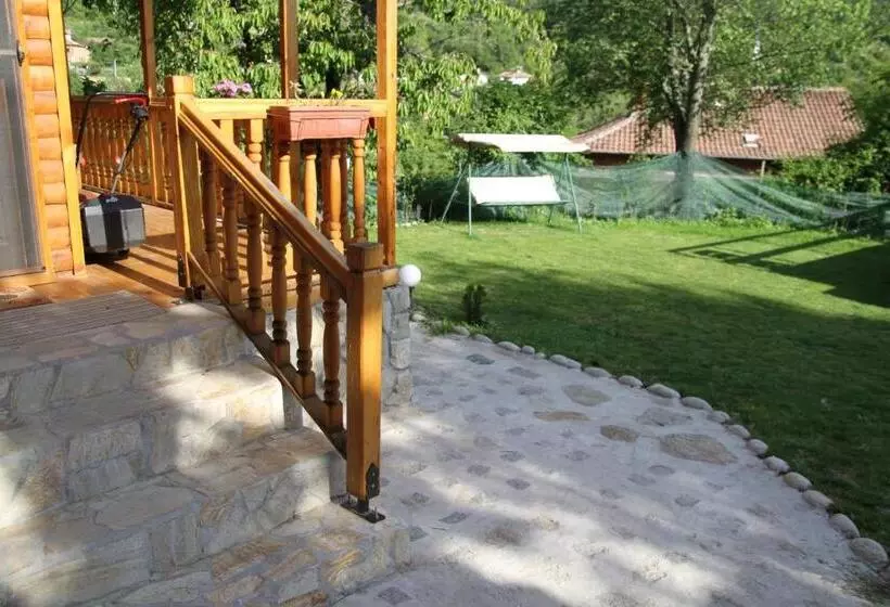ペンション Guest House „ Mountain Rest“