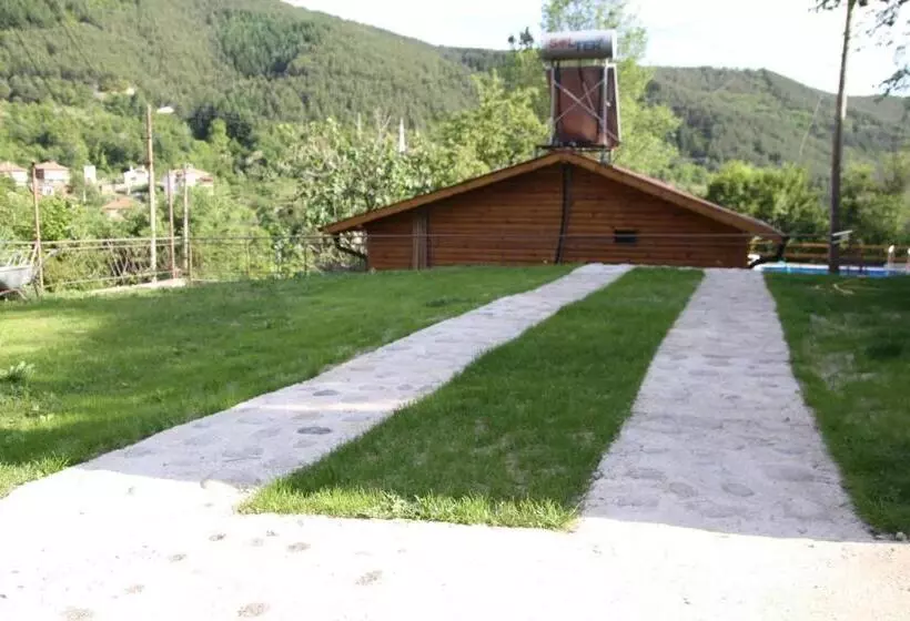 ペンション Guest House „ Mountain Rest“
