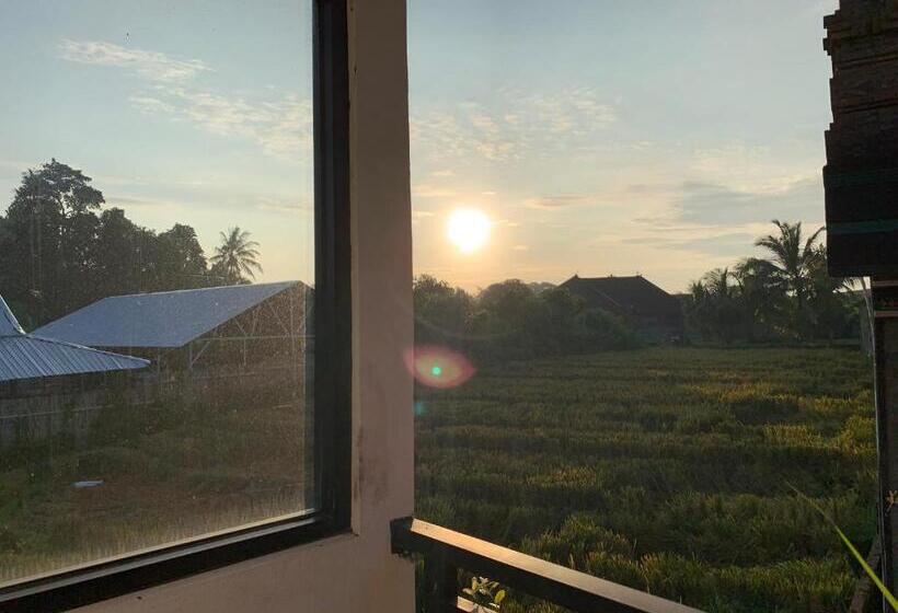 Пансион Kenan Cottage