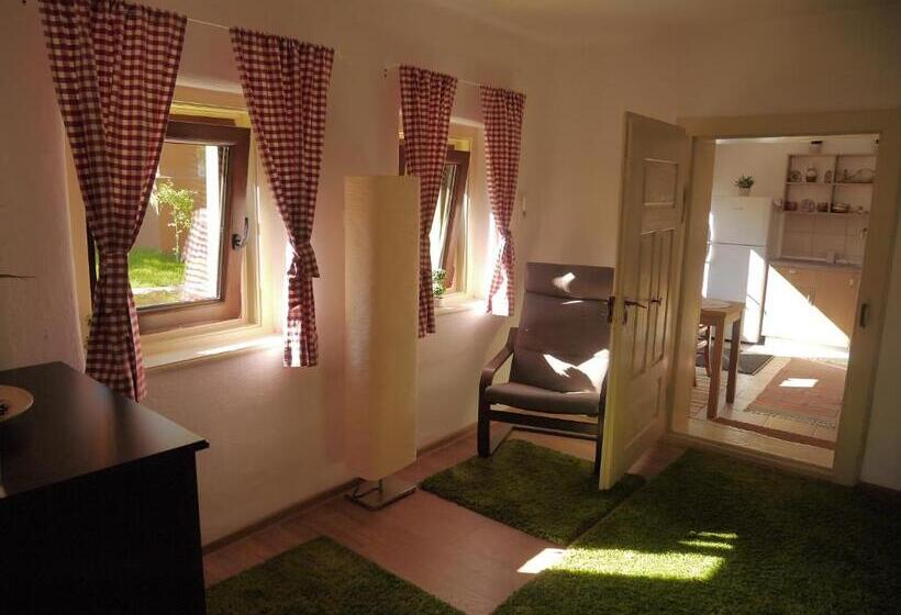 ペンション Oma S Hutte