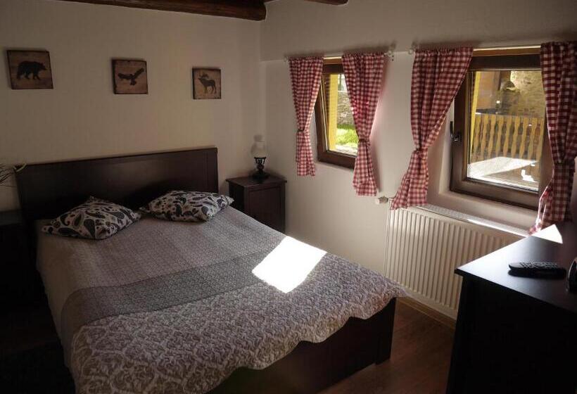 ペンション Oma S Hutte