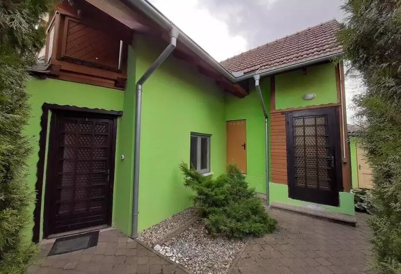 ペンション Penzion A Chatový Camp Havraníky U Np Podyjí