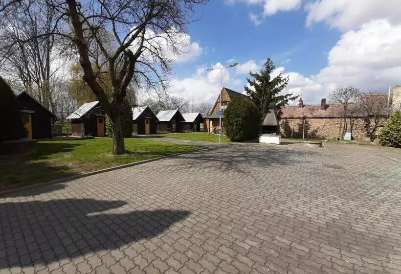 ペンション Penzion A Chatový Camp Havraníky U Np Podyjí