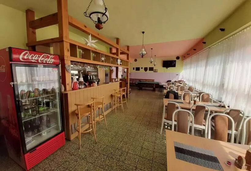 ペンション Penzion A Chatový Camp Havraníky U Np Podyjí