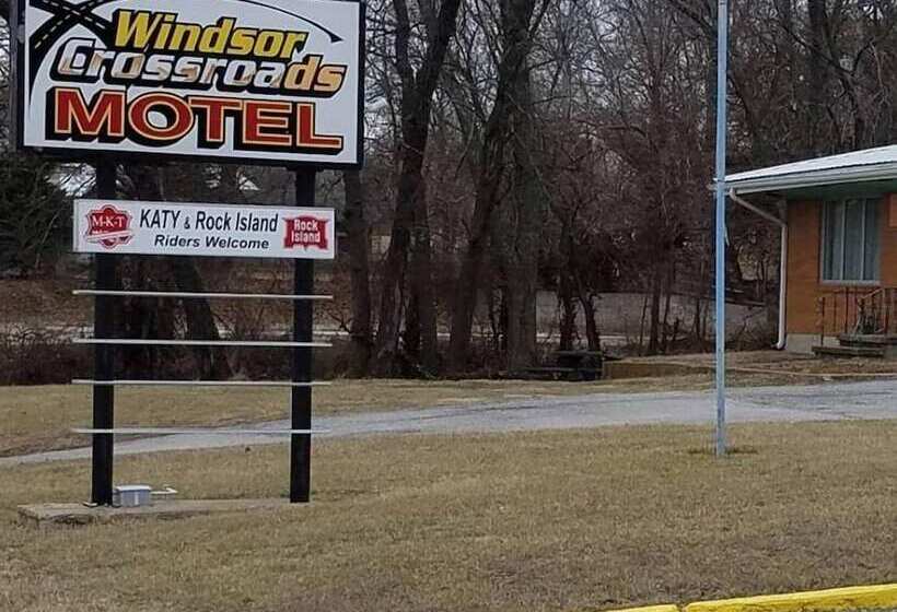 Windsor Crossroads Motel