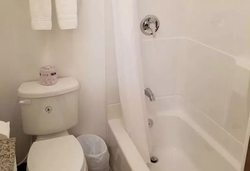 Windsor Crossroads Motel