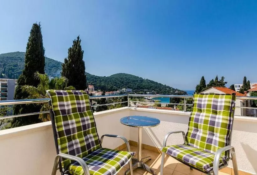 Apartments Villa Perla