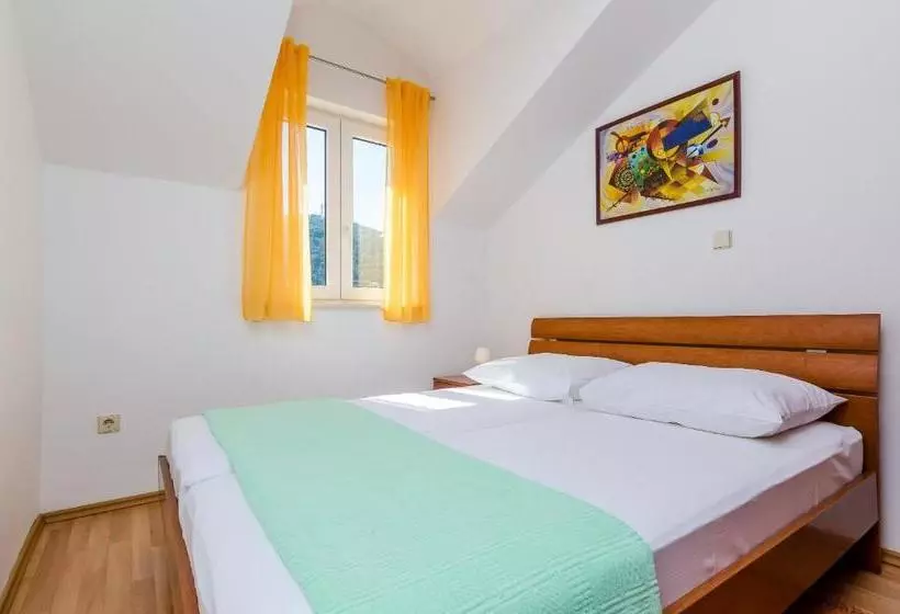 Apartments Villa Perla
