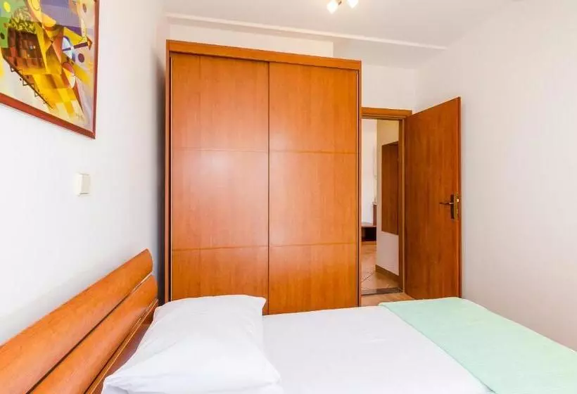 Apartments Villa Perla