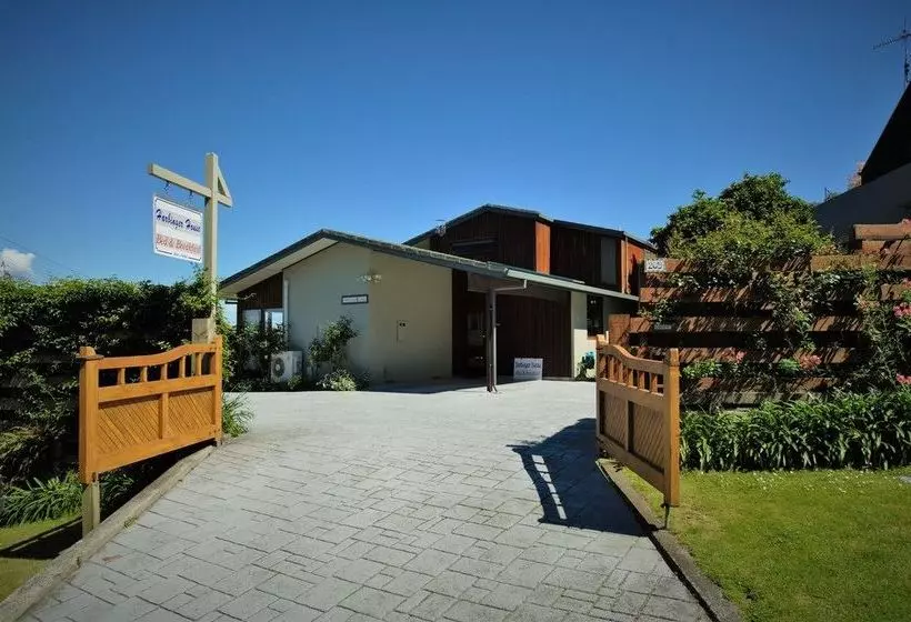 ベッドアンドブレックファースト Harbinger House Bed&Breakfast