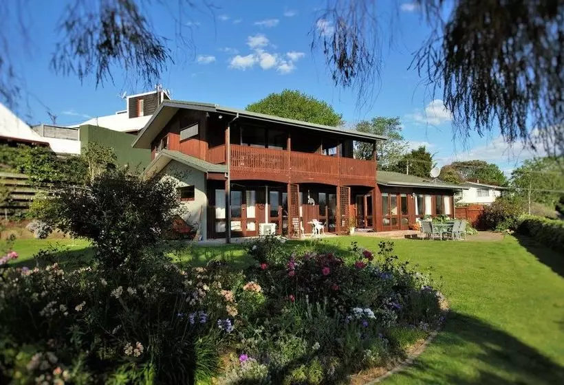 ベッドアンドブレックファースト Harbinger House Bed&Breakfast