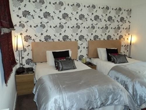 Bed and Breakfast Limetree House Guest House