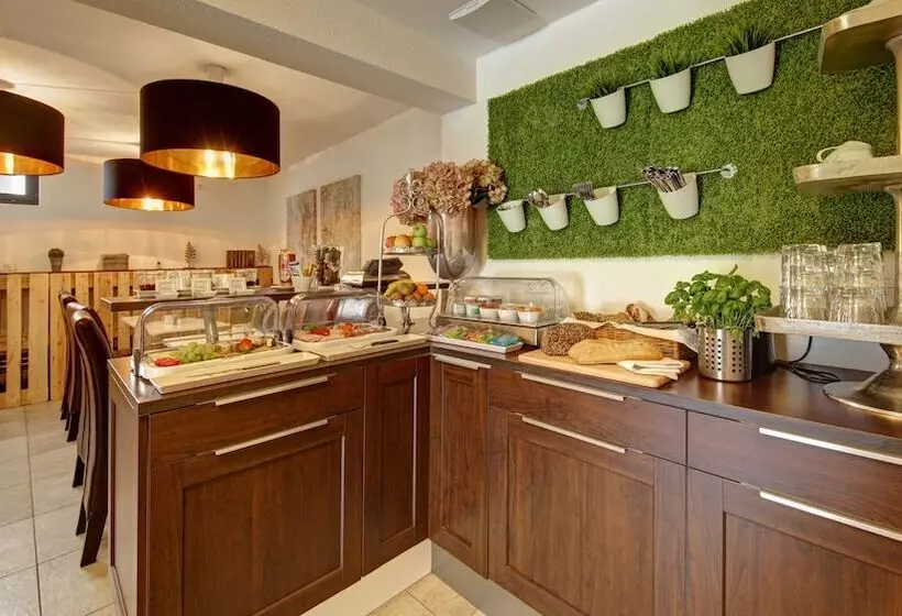 Bed and Breakfast Neckarbett  Self Service