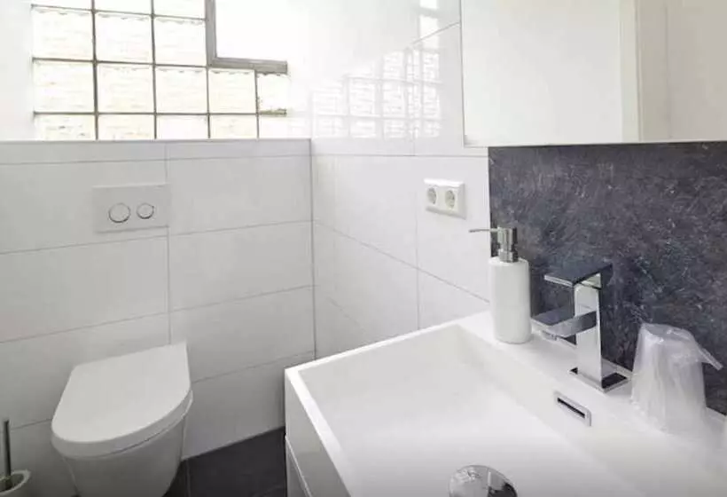 Bed and Breakfast Neckarbett  Self Service