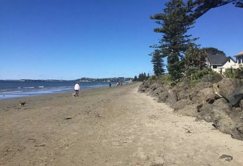 住宿加早餐  Orewa Beachside