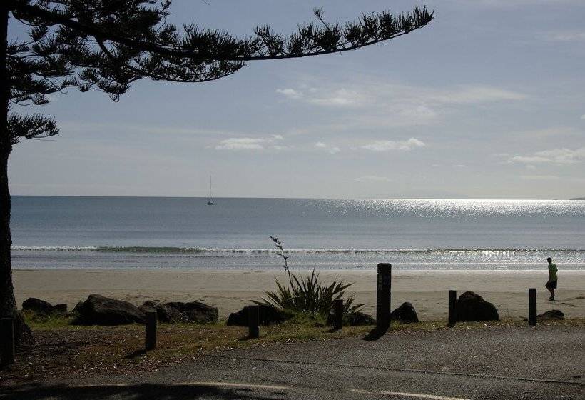 Bed and Breakfast Orewa Beachside