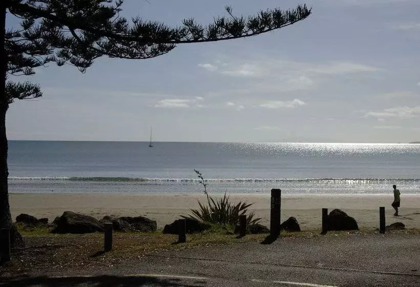 住宿加早餐  Orewa Beachside