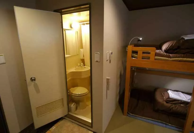 Fukuoka Hana Hostel