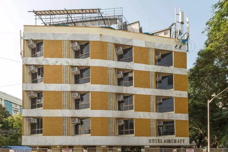 هتل Aircraft International