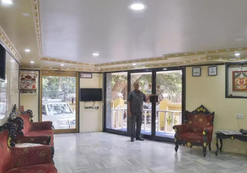 هتل Aircraft International