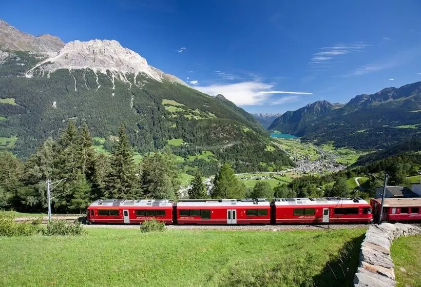 Szálloda Albergo Croce Bianca