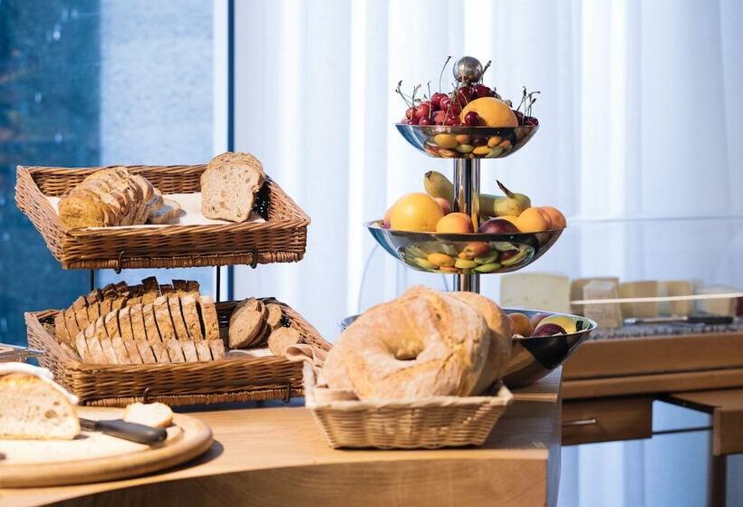 ホテル Albergo Croce Bianca