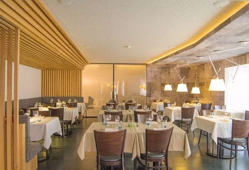 Szálloda Albergo Croce Bianca